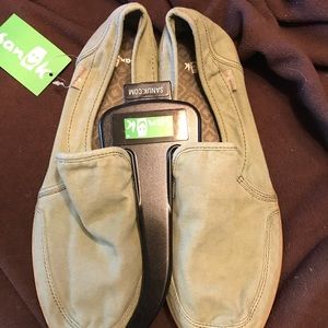 Sanuk slip on